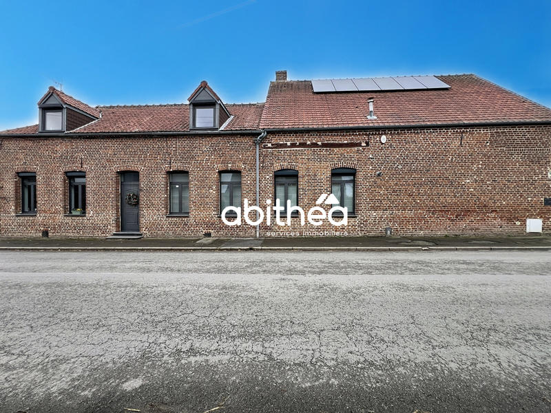 Propriété - 317 m² - 9 pièces