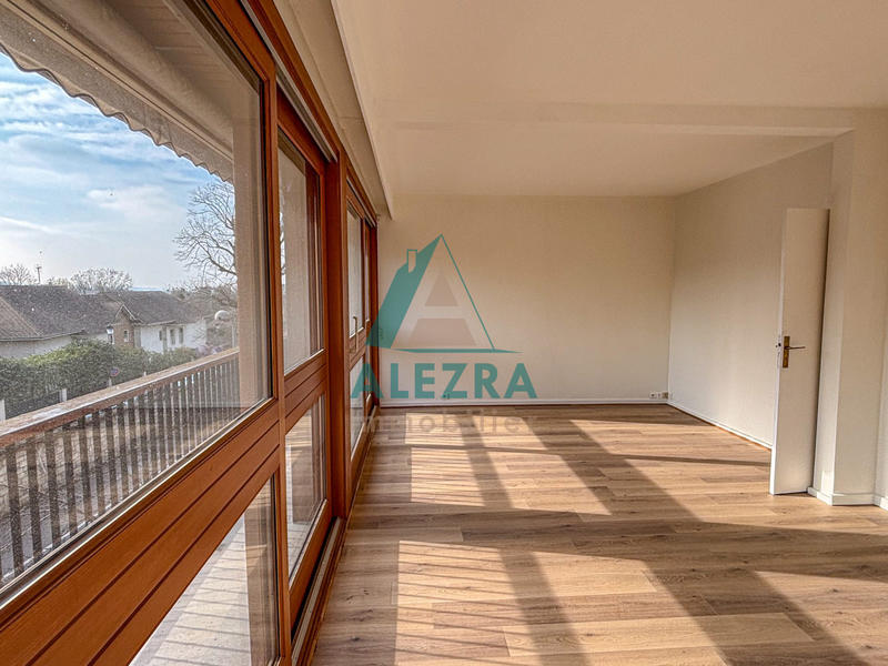 Appartement - 109 m² - 6 pièces