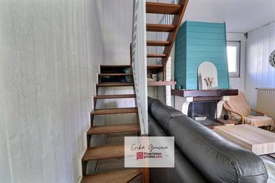 Maison - 84 m² - 4 pièces