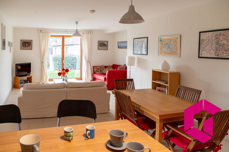 Maison - 322 m² - 6 pièces