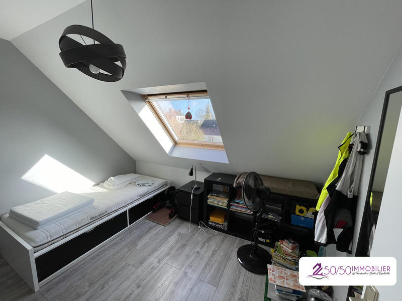 Maison - 90 m² - 5 pièces