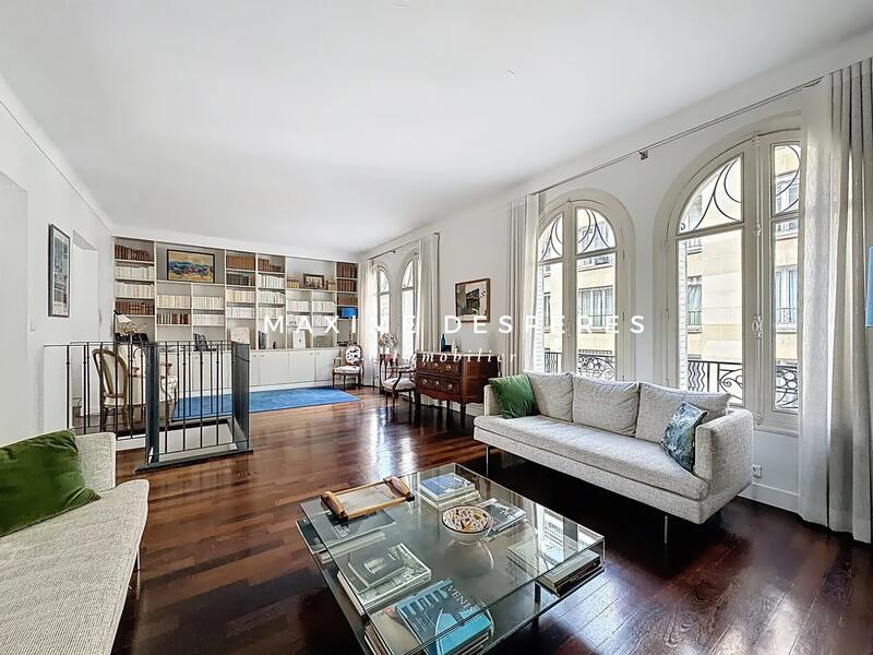 Appartement - 139 m² - 6 pièces