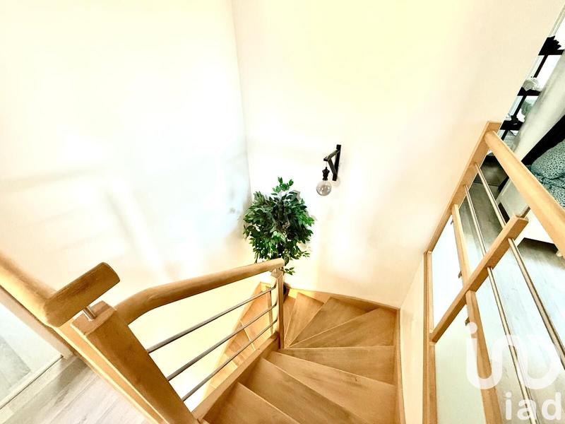 Maison - 160 m² - 9 pièces