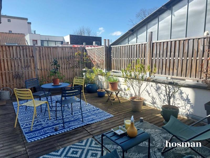 Maison - 225 m² - 7 pièces