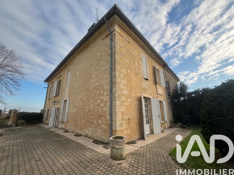 Maison - 185 m² - 9 pièces