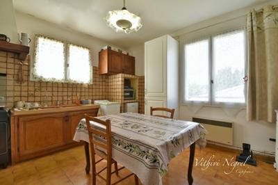 Maison - 180 m² - 7 pièces