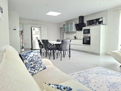 Maison - 115 m² - 4 pièces