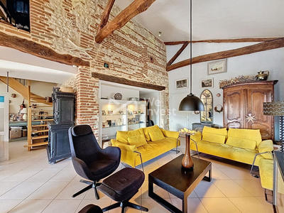 Maison ancienne - 374 m² - 14 pièces