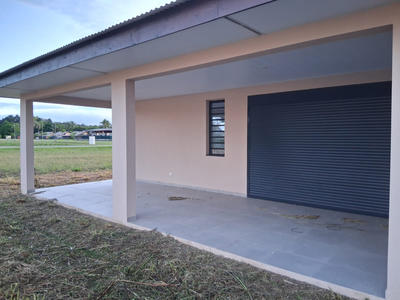 Maison - 98 m² - 4 pièces