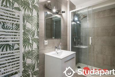 Chambre - 12 m² - 1 pièce