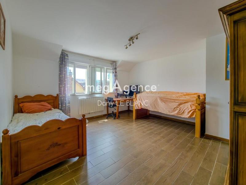 Maison - 93 m² - 4 pièces