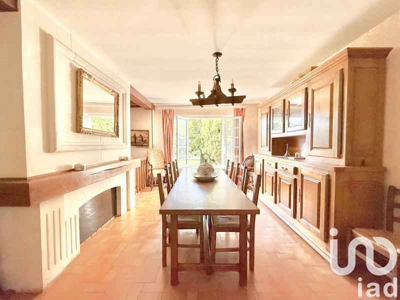 Maison - 205 m² - 8 pièces