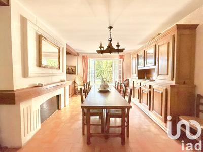 Maison - 205 m² - 8 pièces