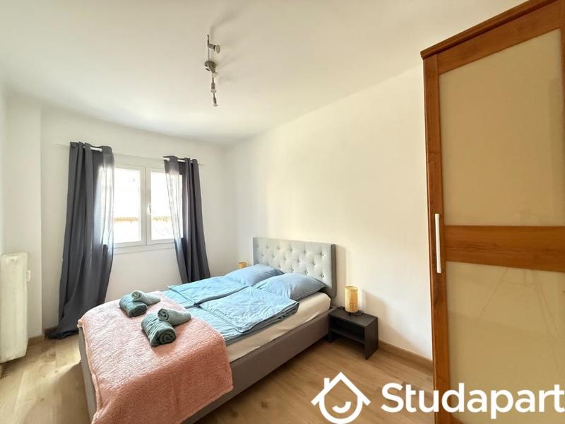 Chambre - 12 m² - 1 pièce