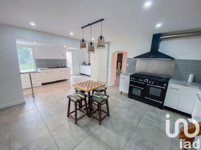 Maison - 446 m² - 10 pièces