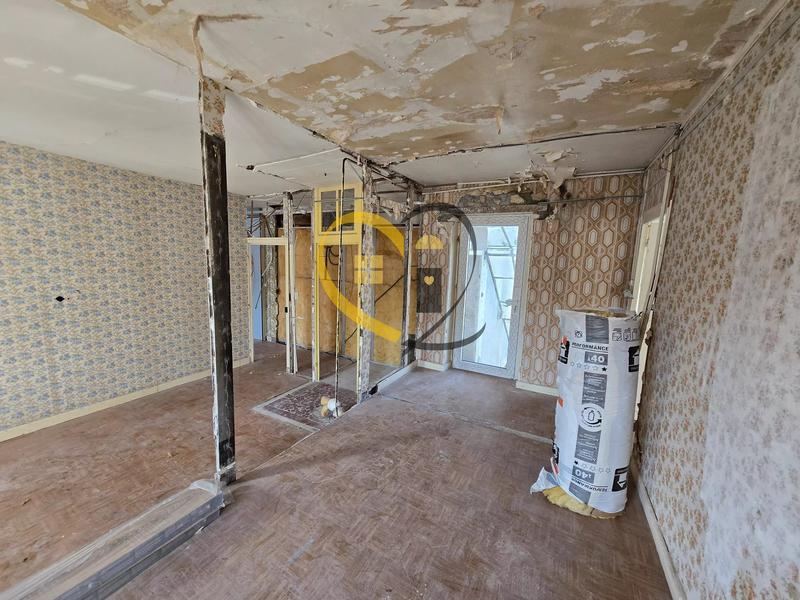 Immeuble mixte - 170 m² - 6 pièces