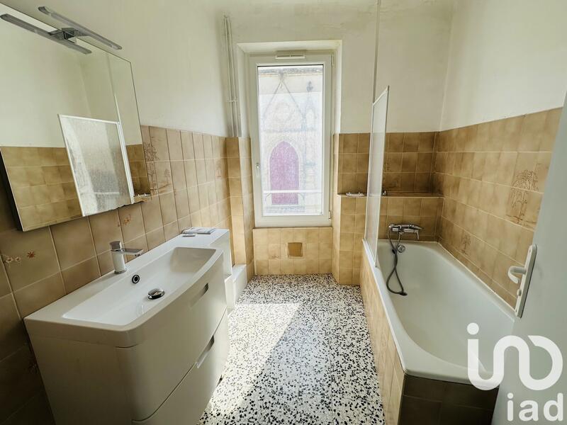 Maison - 228 m² - 6 pièces