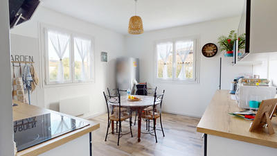 Maison - 96 m² - 4 pièces