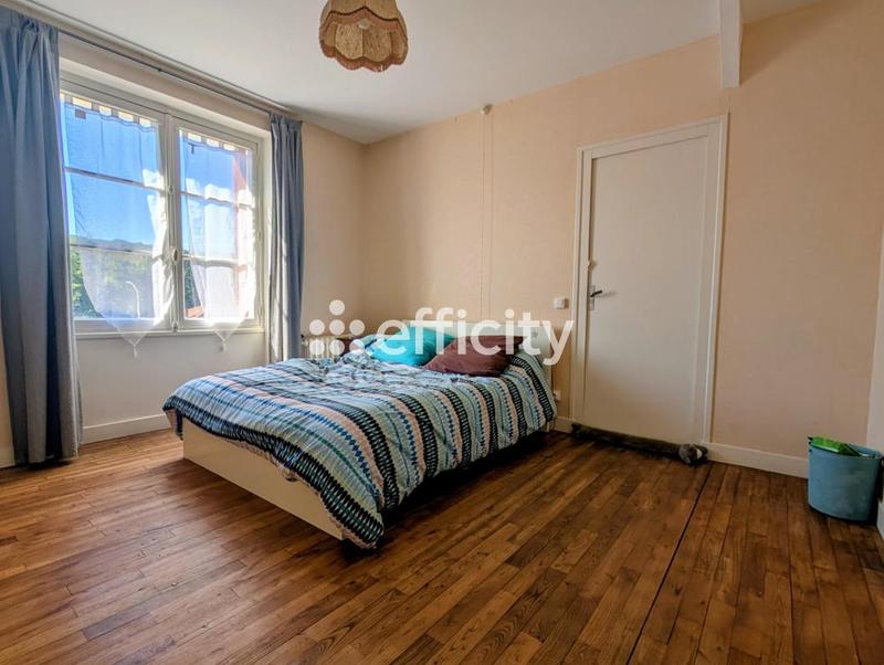 Maison - 140 m² - 7 pièces