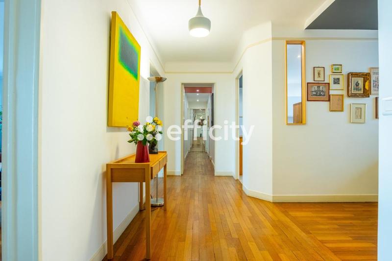 Appartement - 112 m² - 5 pièces