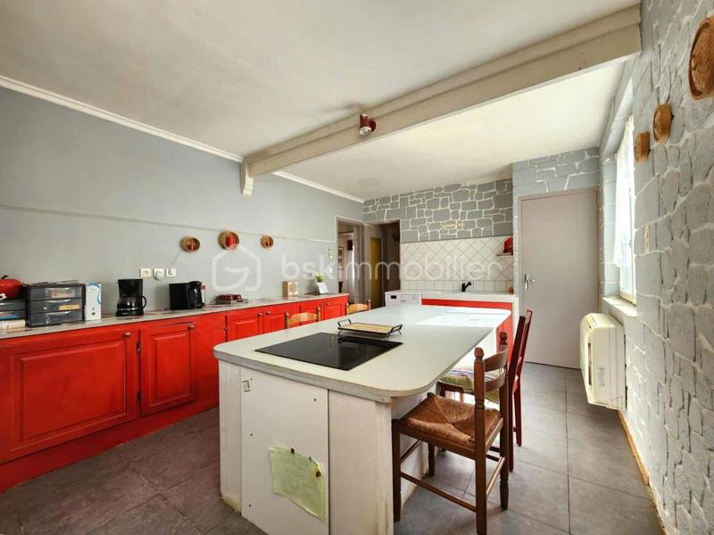 Villa - 214 m² - 9 pièces