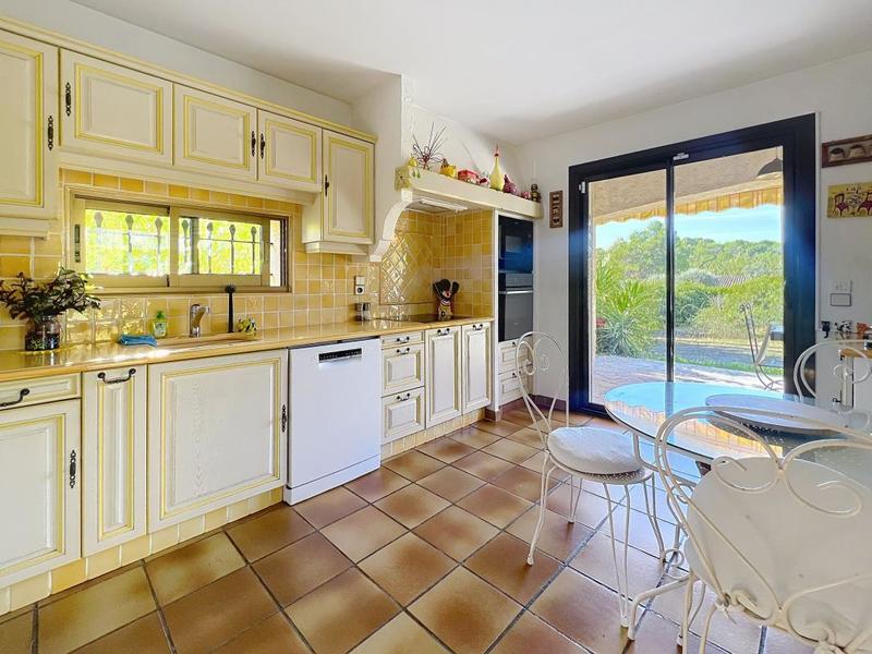 Maison - 150 m² - 4 pièces