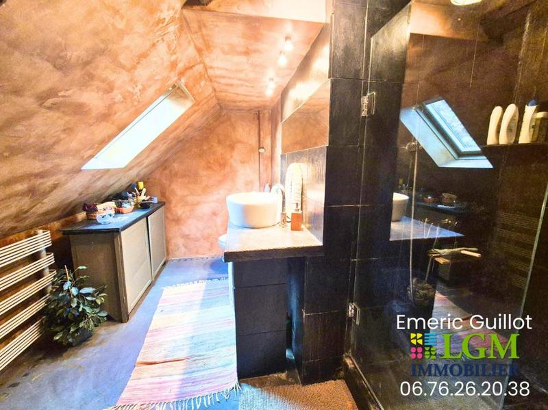 Maison - 185 m² - 6 pièces