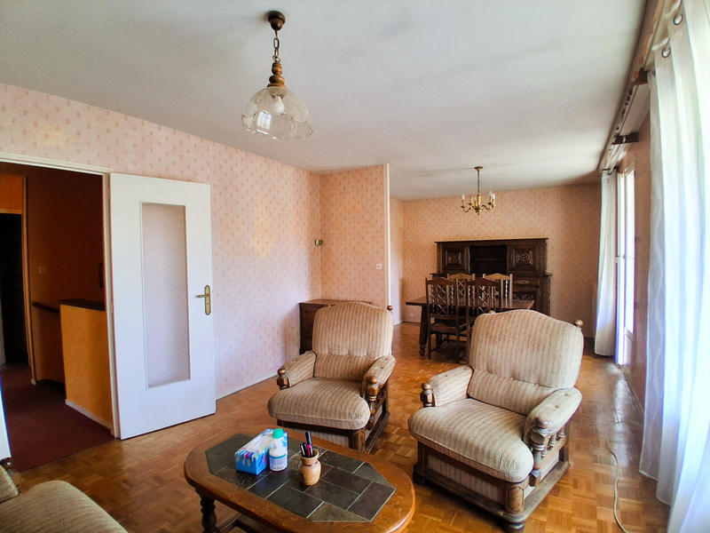 Maison - 110 m² - 4 pièces