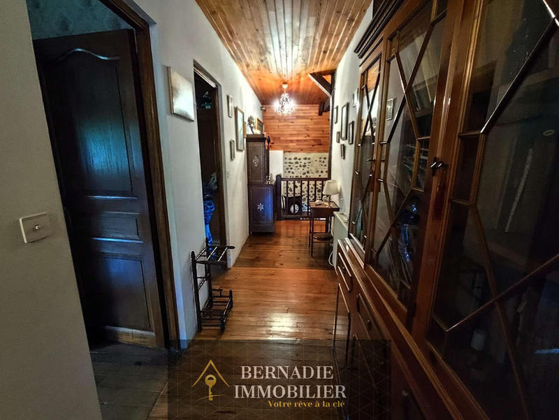 Demeure - 288 m² - 7 pièces