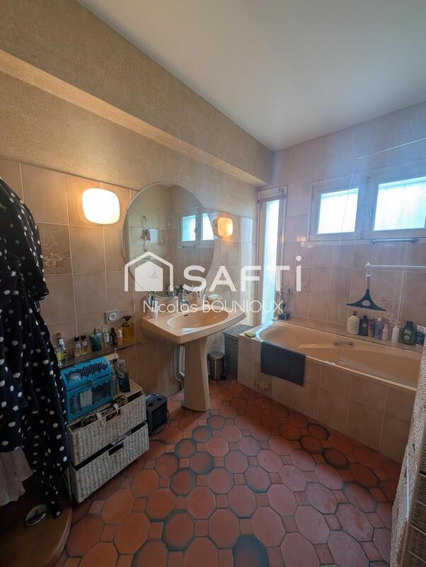 Maison - 149 m² - 6 pièces