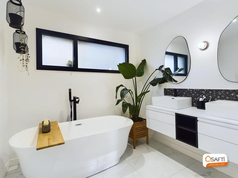 Maison - 144 m² - 5 pièces