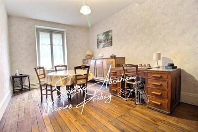 Maison - 183 m² - 7 pièces