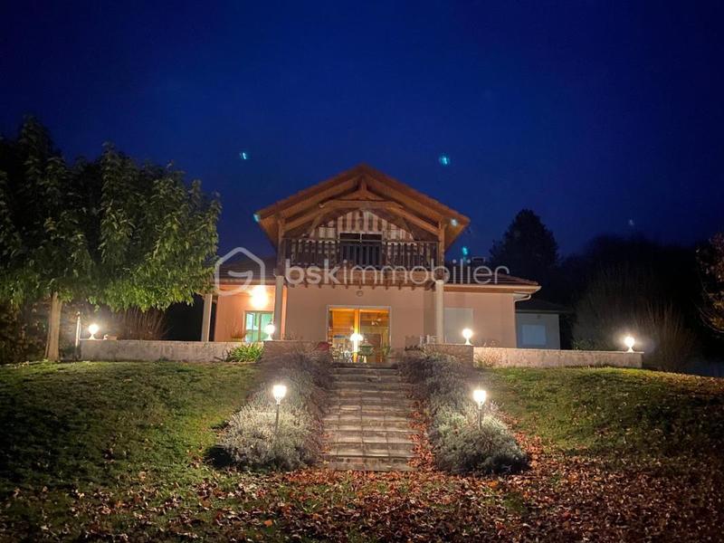 Maison - 152 m² - 5 pièces