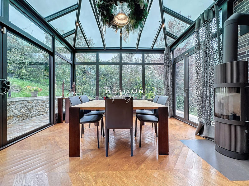 Maison - 167 m² - 7 pièces