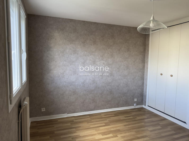 Maison - 96 m² - 6 pièces