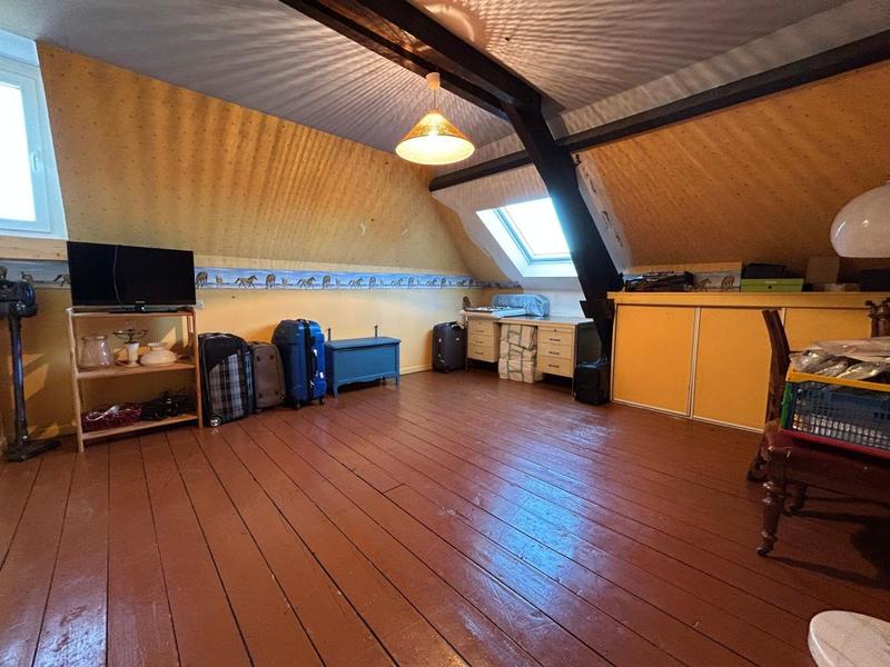 Maison - 180 m² - 6 pièces