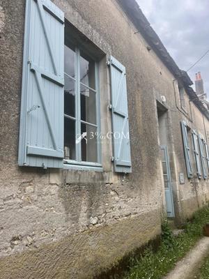 Maison de village - 250 m² - 2 pièces