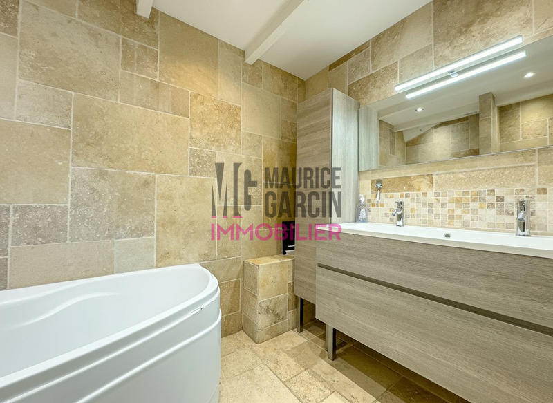 Maison - 136 m² - 4 pièces