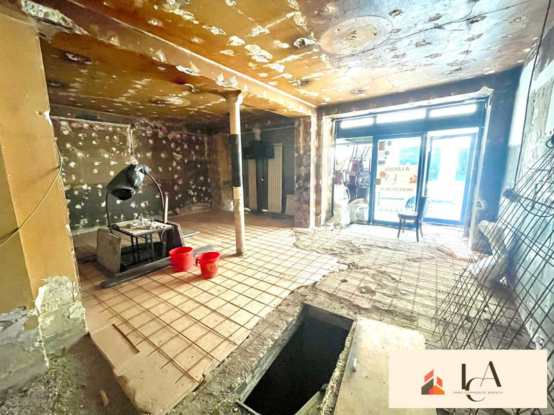 Local commercial - 93 m²