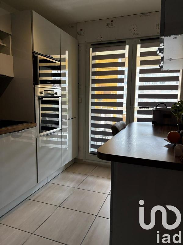 Appartement - 98 m² - 4 pièces