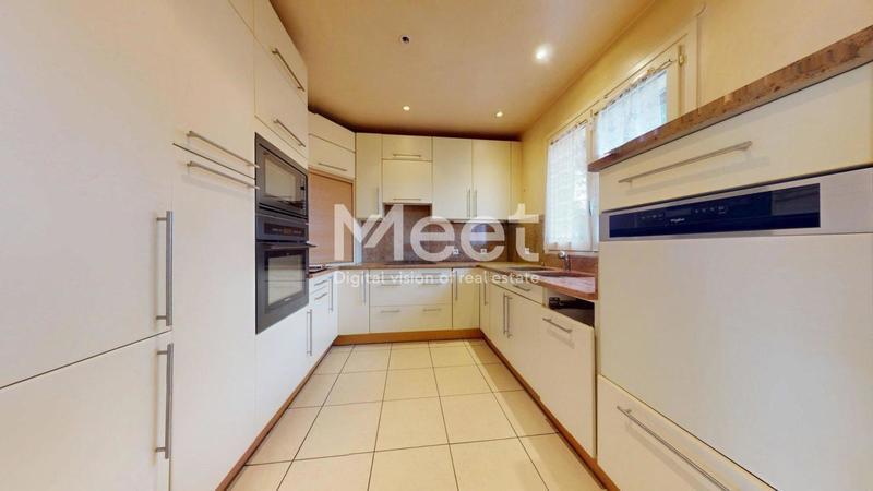 Maison - 127 m² - 7 pièces