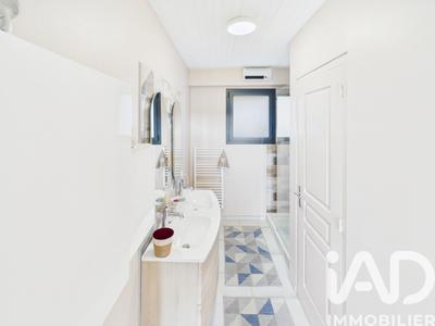 Maison - 347 m² - 5 pièces