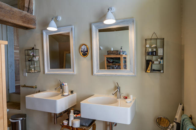 Maison - 320 m² - 6 pièces