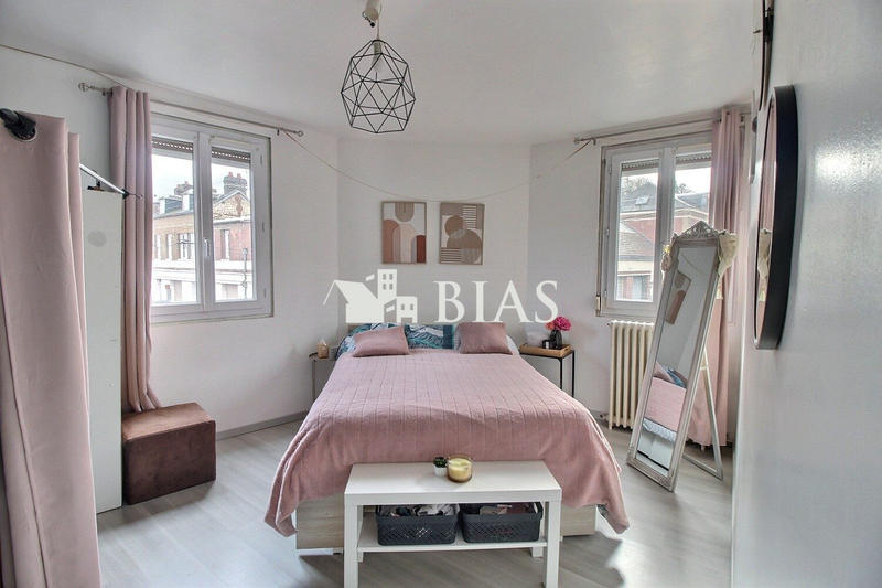 Maison - 163 m² - 6 pièces