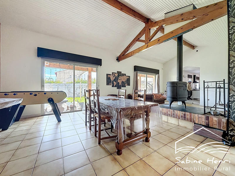 Maison - 180 m² - 7 pièces