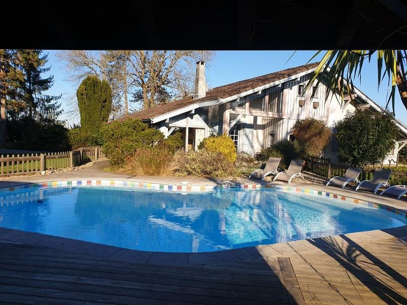 Maison - 186 m² - 8 pièces