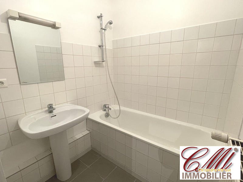 Appartement - 60 m² - 2 pièces