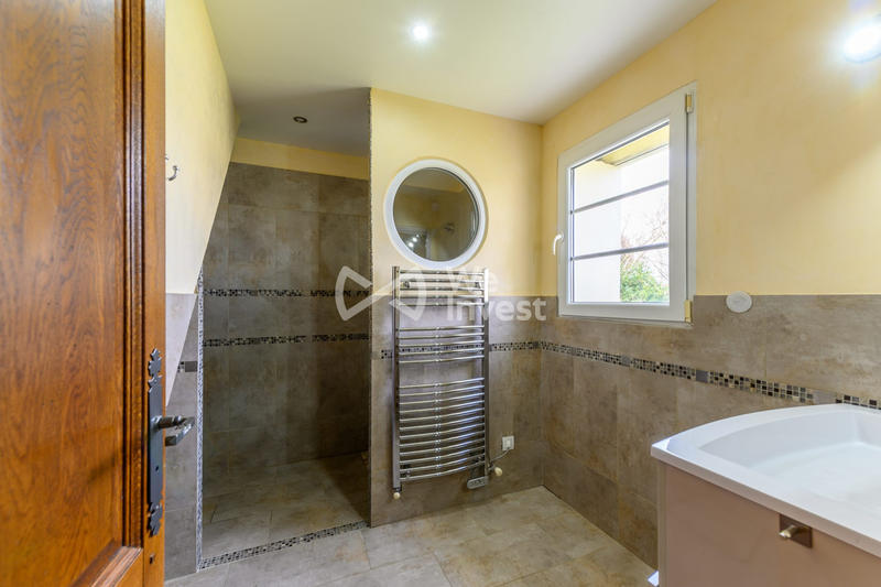 Villa - 427 m² - 14 pièces