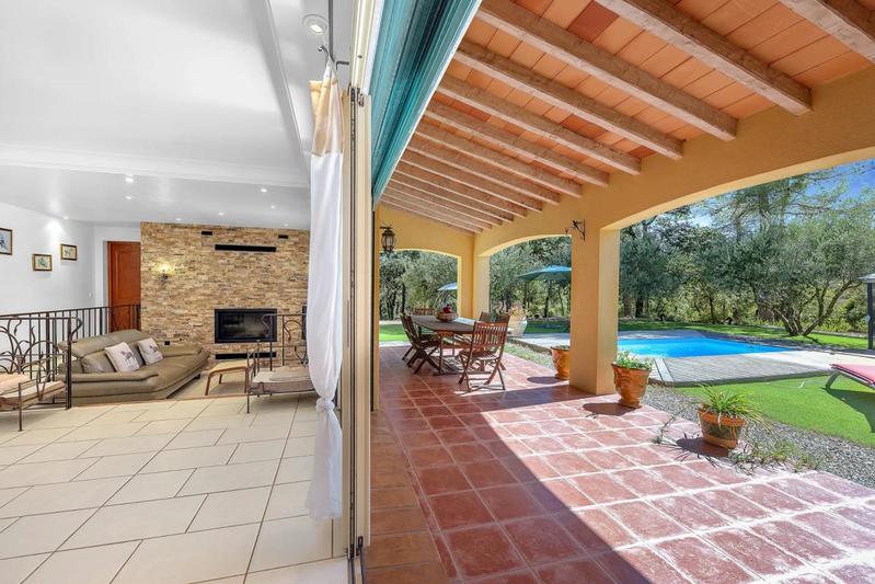 Maison - 160 m² - 5 pièces