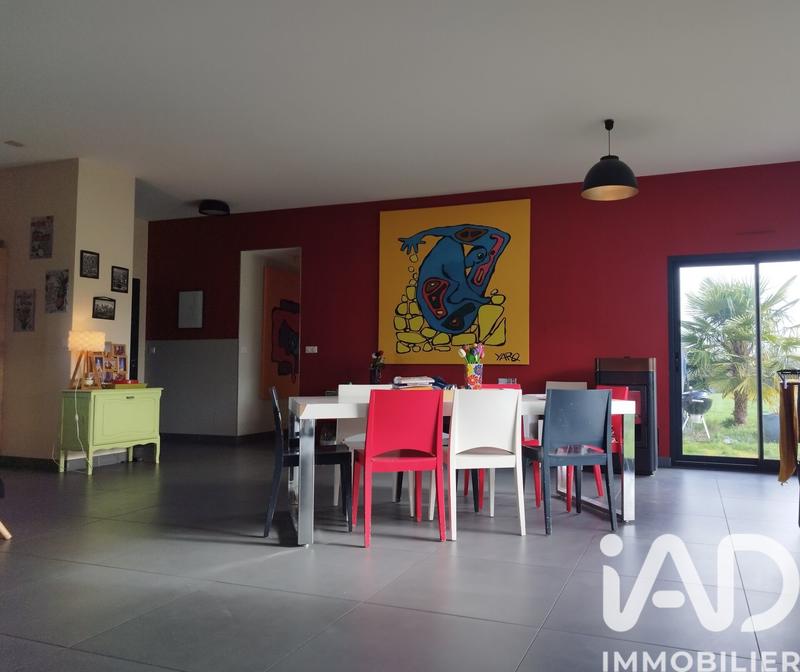 Maison - 195 m² - 7 pièces